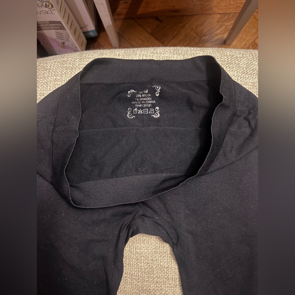 NWT Legging - Picture 2 of 2
